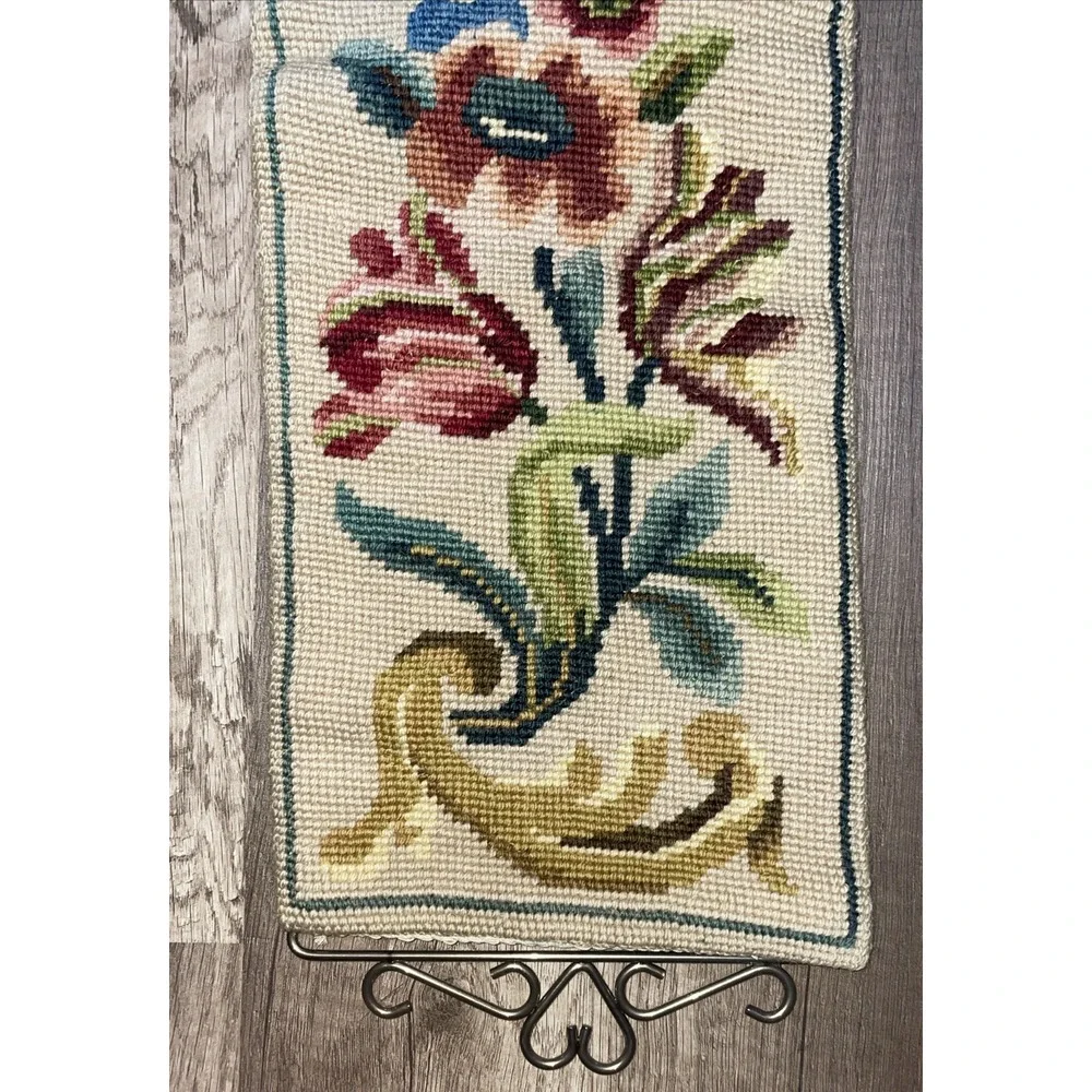 Vtg Tapestry Needlepoint‎ Wall Hanging Floral Metal Hardware 15 in x 7 in